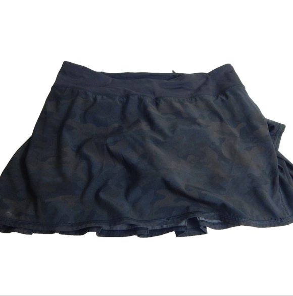 Lululemon Pace Setter Pleated Skort Camo - Picture 2 of 4